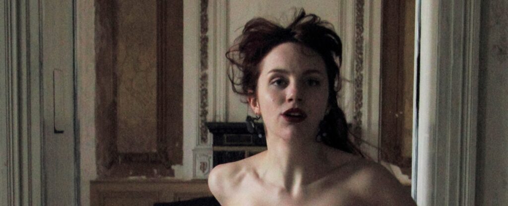 Photo de la pièce "Emma" de la compagnie Le Glob - Jean-Luc Ollivier © Guy Labadens